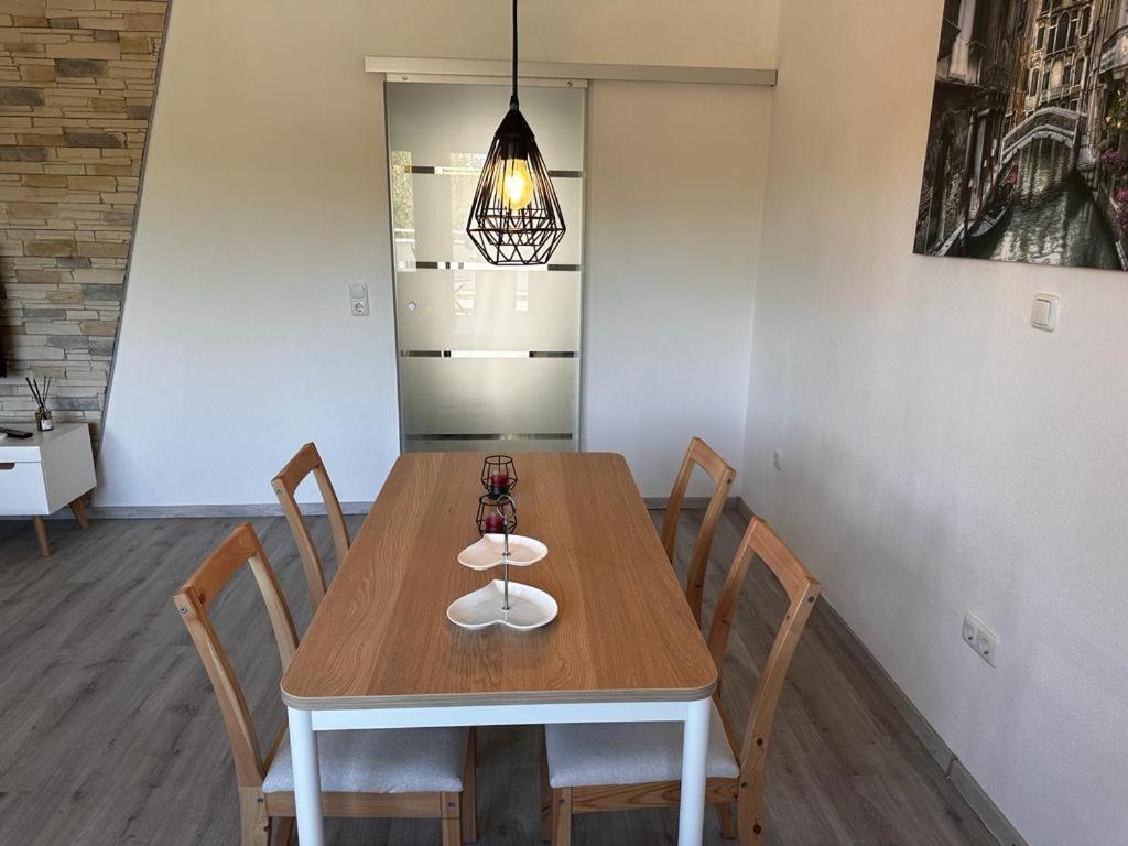 A&V Apartments Wunderschoene Rheinblick Wohnung Zum Entspannen Apt Ela Дуйсбург Экстерьер фото
